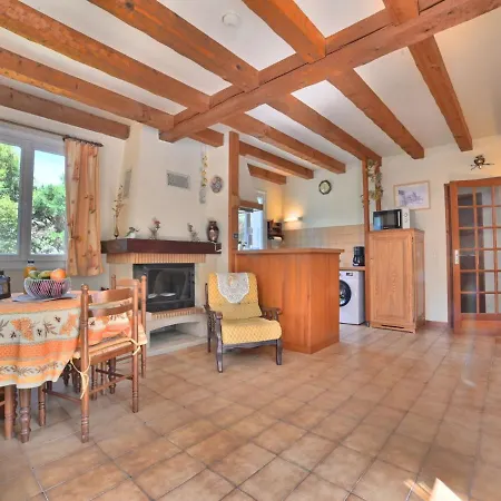 Hébergement de vacances Holiday Le Rocher Vert By Interhome