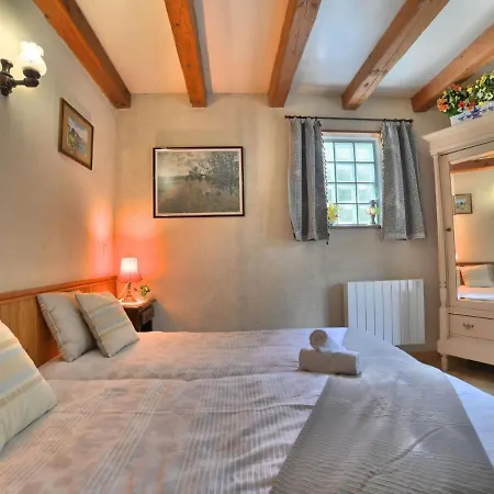 Holiday Le Rocher Vert By Interhome *